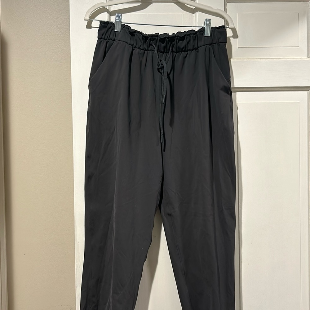 Lululemon High rise Joggers